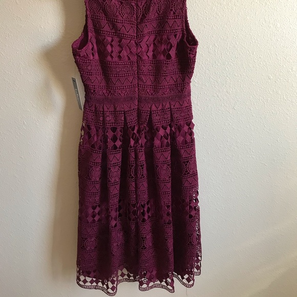 Lulu’s embroidered dress - Picture 6 of 6
